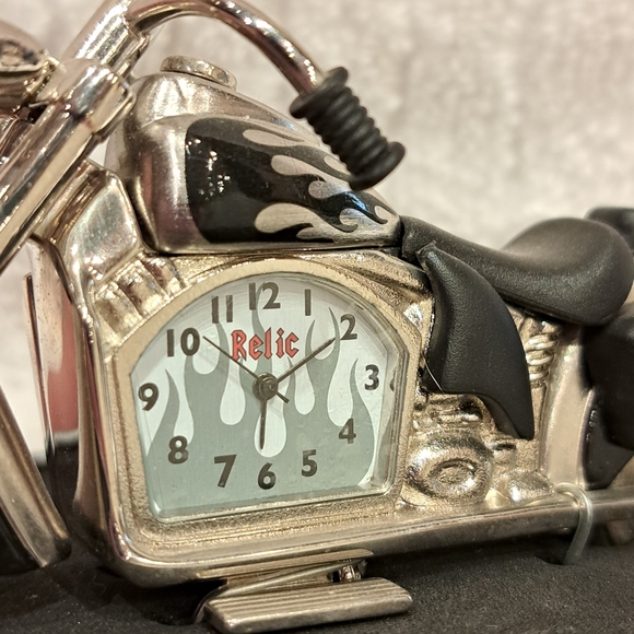 Motorcycle Clock - Picture 3 of 12